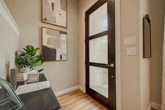Building Photo - 909-A W 35th St