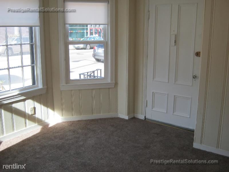 Primary Photo - 1144 River St
