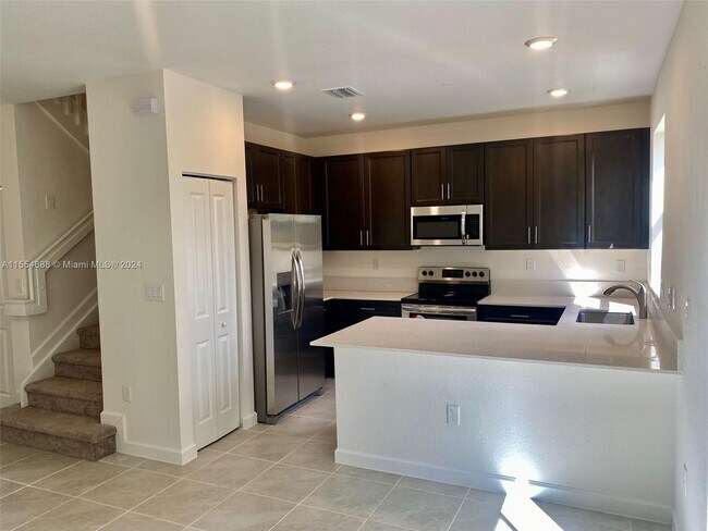 Foto del edificio - 9973 SW 228th Terrace
