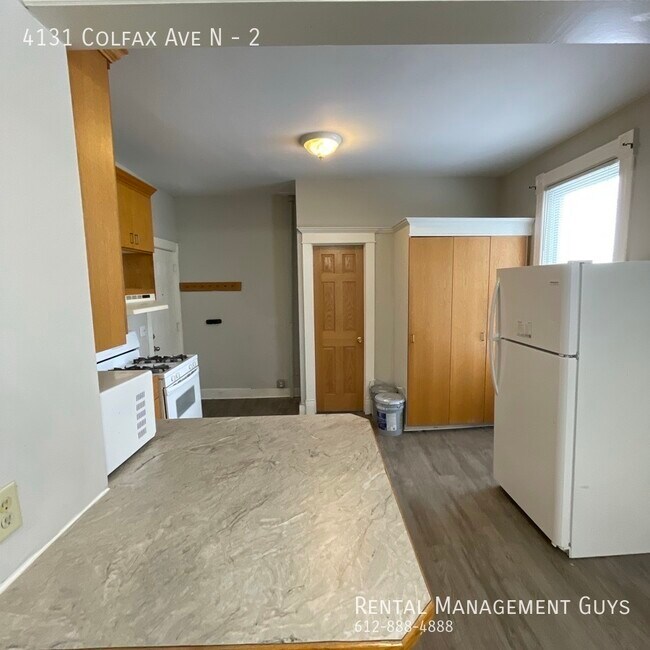 Foto del edificio - Nice 2 Bedroom! Laundry included, Off stre...