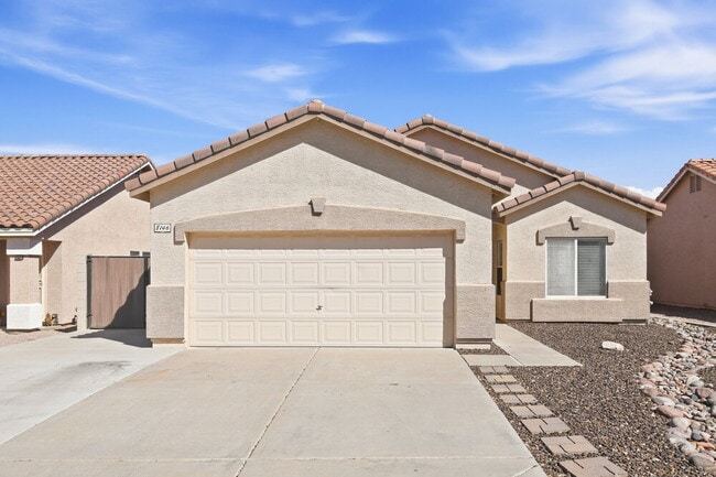 Building Photo - 8146 E Onza Ave