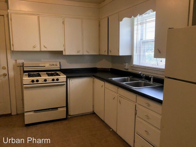 Foto del edificio - 555 Fremont Ave NW