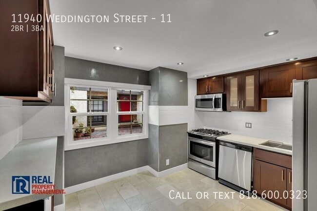 Building Photo - 11940 Weddington St