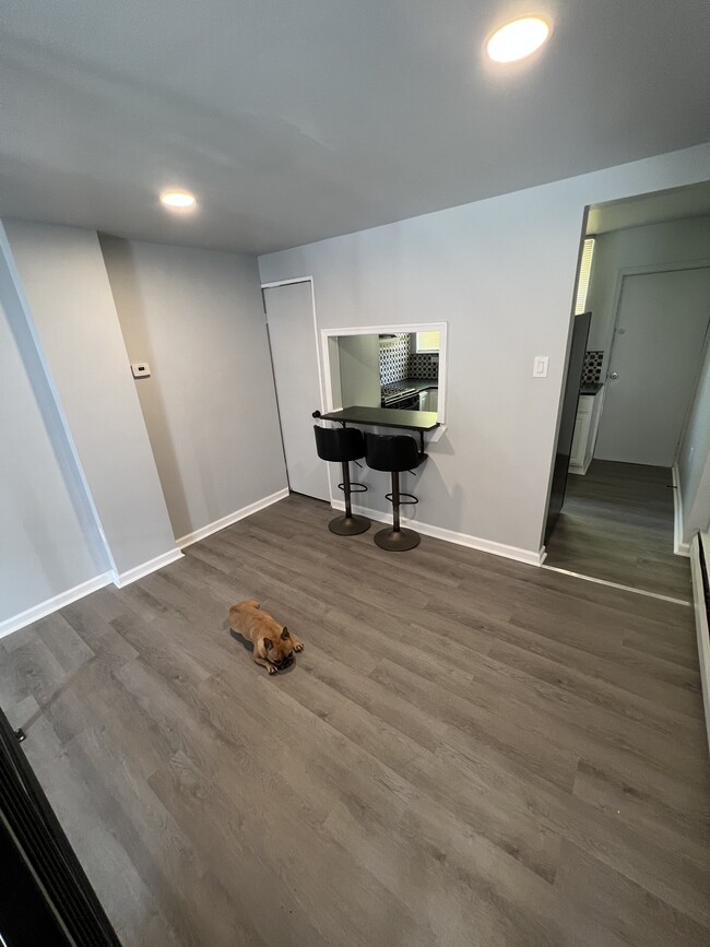 Dining room - 2924 Salmon St