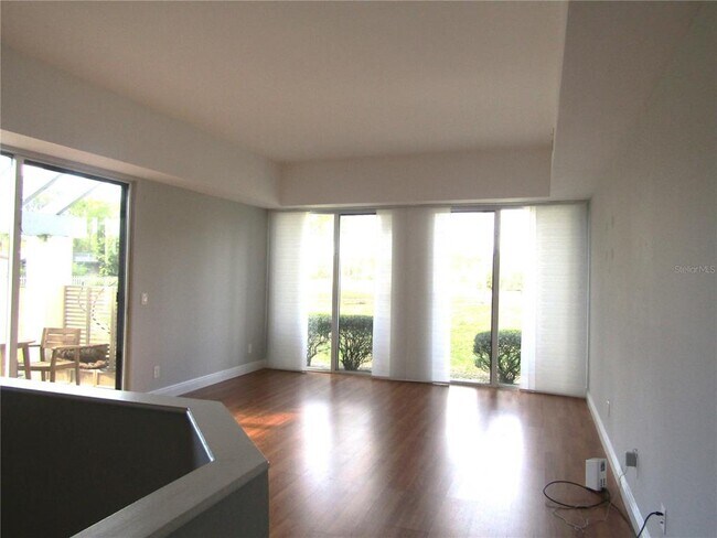 Building Photo - 2405 Crispin Ct