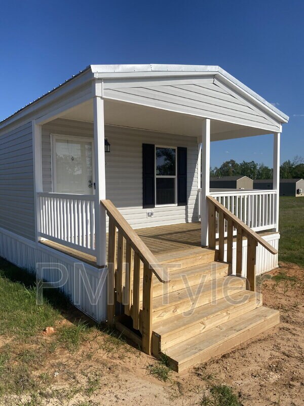 Foto del edificio - 123 Dogwood Dr