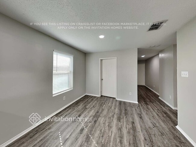 Foto del edificio - 4837 Waterford Dr