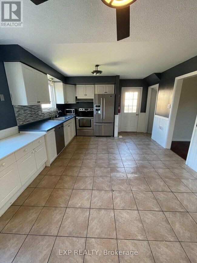 Building Photo - 1754 Culver Dr