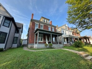 Building Photo - 197 W 8th Ave