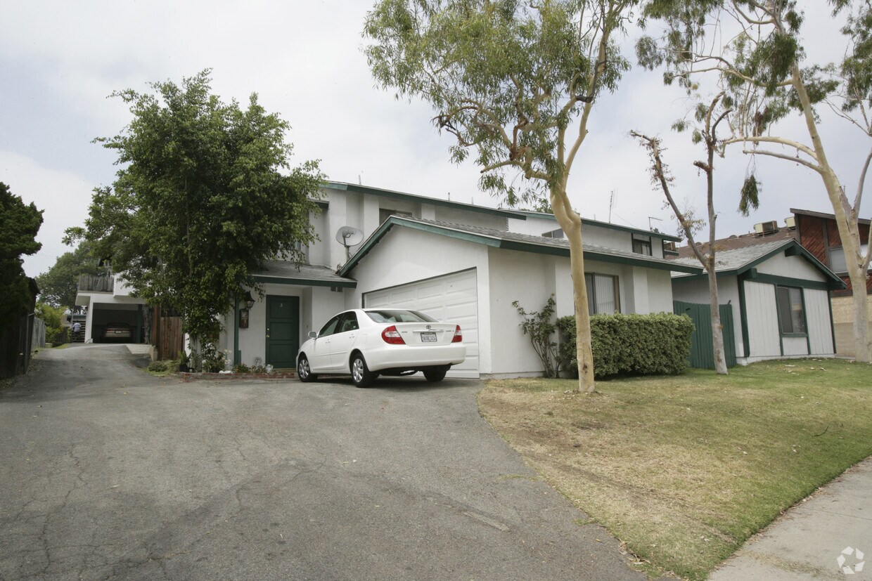 Primary Photo - 11741 Colima Rd