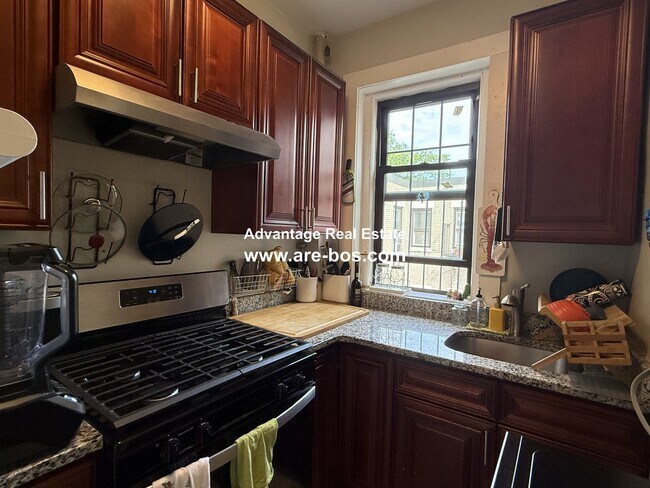 Foto del edificio - 311 Allston St