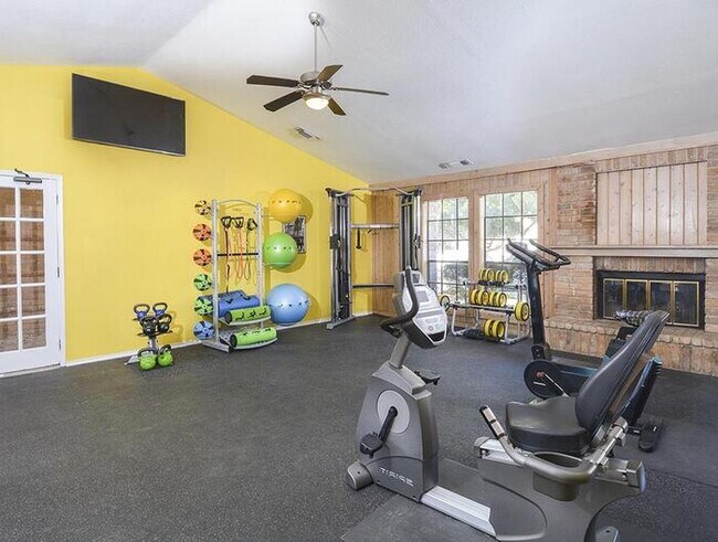 Foto del edificio - 2626 Thousand Oaks Dr
