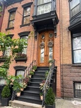 Building Photo - 130 Chestnut St
