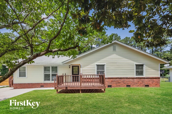 Foto principal - 612 Oakwood Ln