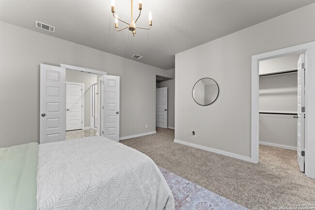 Foto del edificio - 15011 Wychwood Pl
