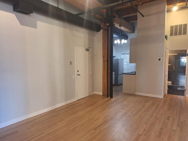 Foto del edificio - 331 S Peoria St