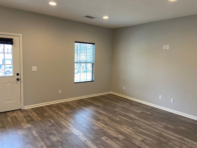 Photo - 4 bedroom/4 bath House