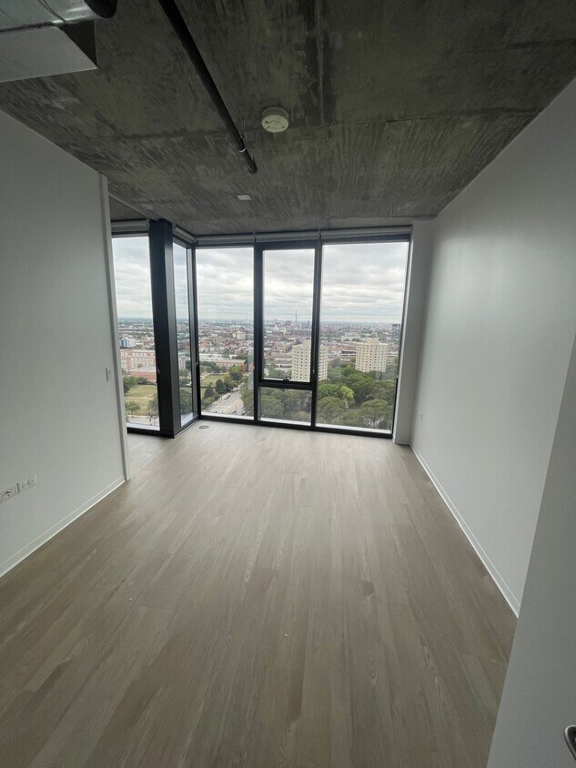 Foto principal - 2111 S Michigan Ave