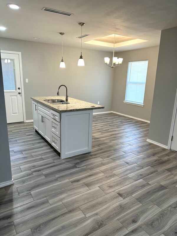 Foto del edificio - 324 Uva Ln