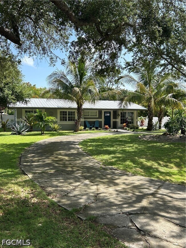 Foto del edificio - 1343 Woodmere Ln