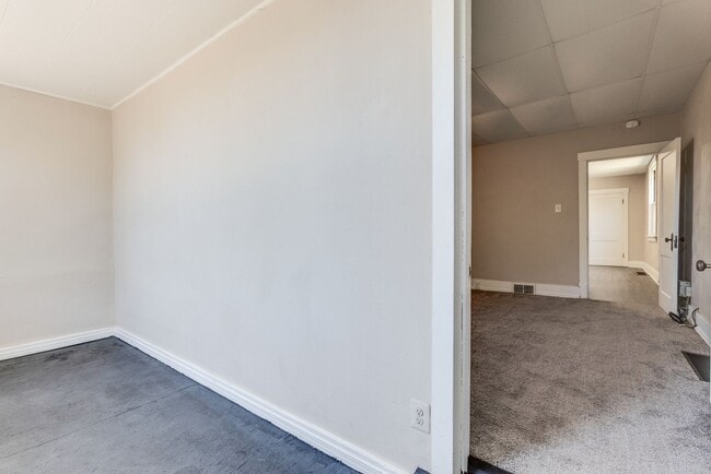 Building Photo - 126 Cologne St