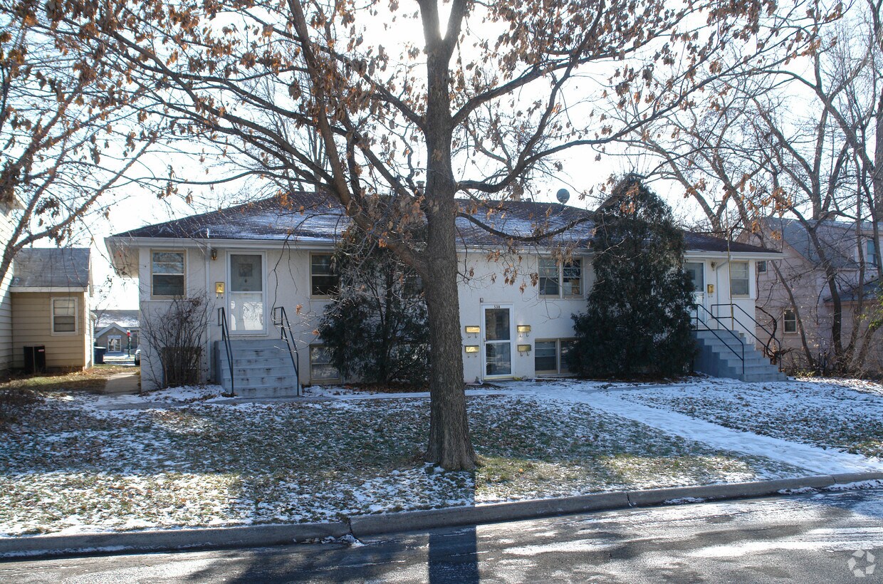 538 Summit St NE, Columbia Heights, MN 55421 Apartments in Columbia