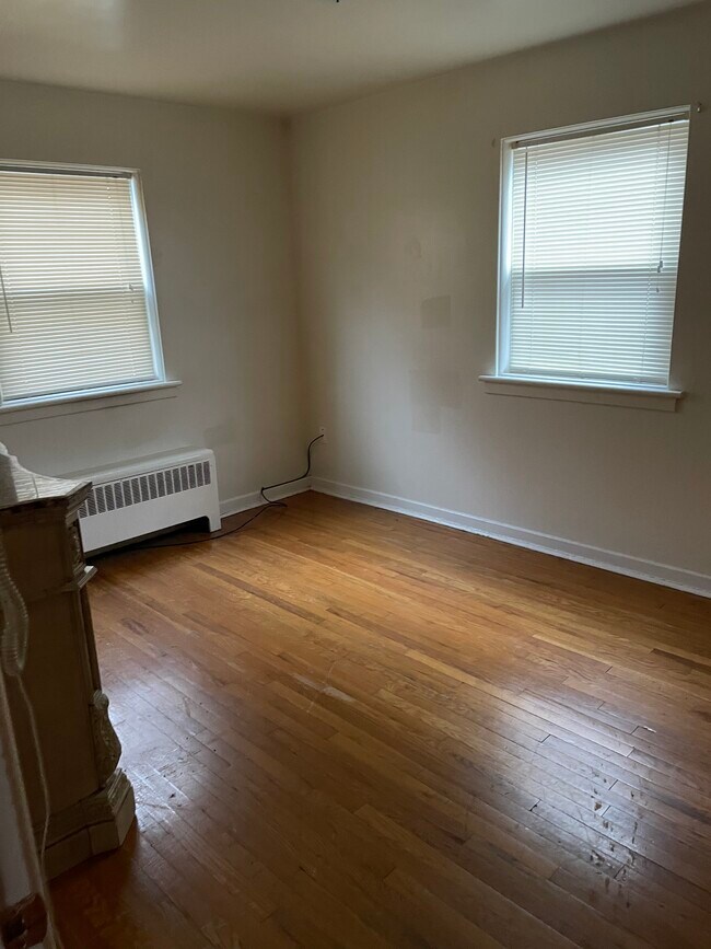 Foto del edificio - 3804 Brookfield Rd