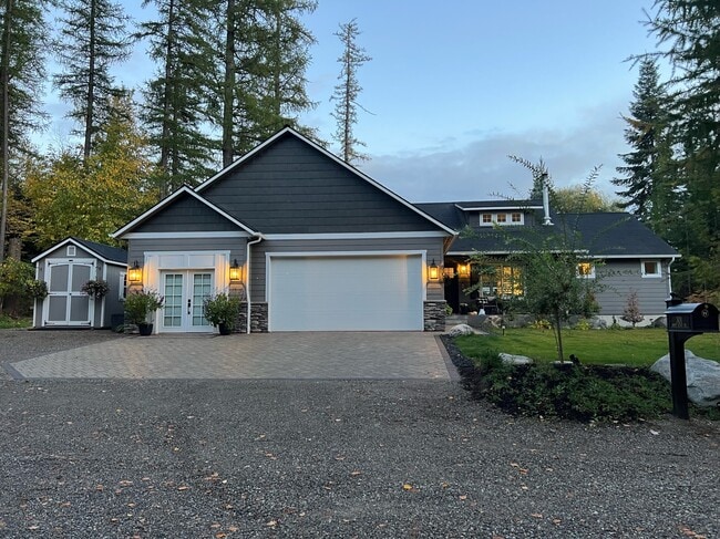 Building Photo - 301 Sandy Ridge Rd