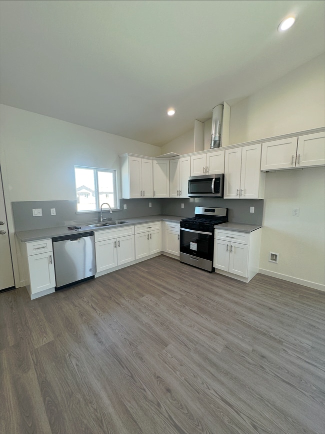 Foto del edificio - 9705 Krista Vineyard Way