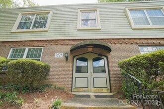 Building Photo - 2634 Park Rd