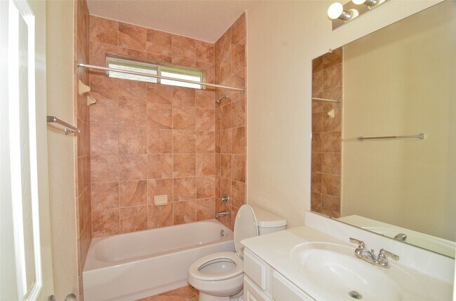 Foto del edificio - 4042 Tuscan Shores Dr