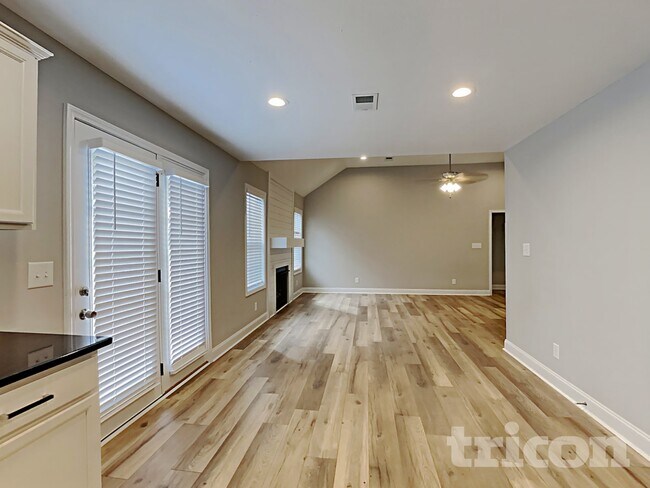 Foto del edificio - 1063 Spicer Dr