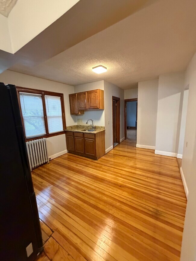 Foto del edificio - 23 Harbison Ave