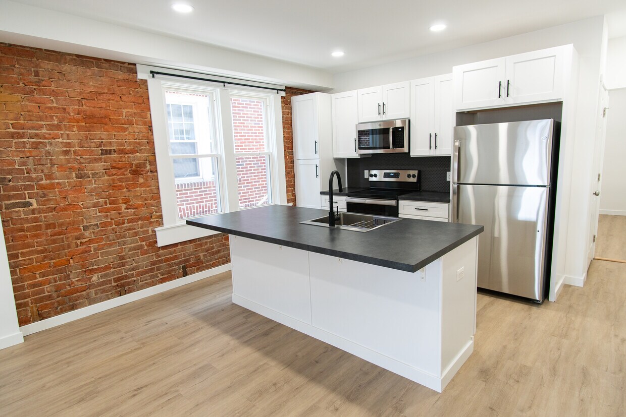 1913 W Livingston St, Allentown, PA 18104 Townhouse for Rent in