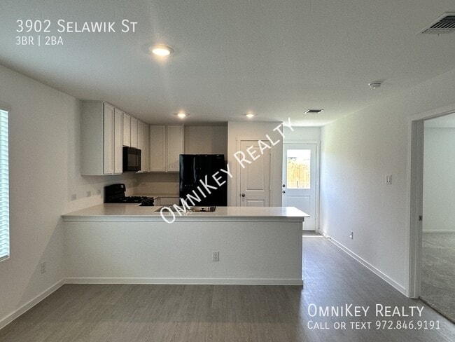 Building Photo - 3902 Selawik St