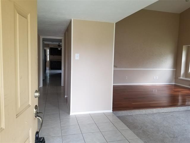 Building Photo - 1305 Clearview Dr