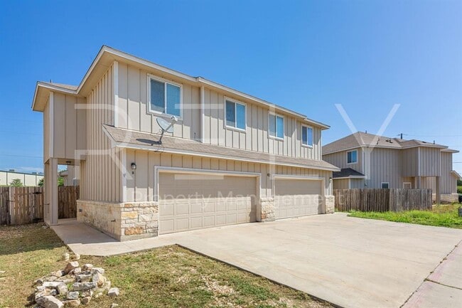 Building Photo - 412 Carl Shipp Dr