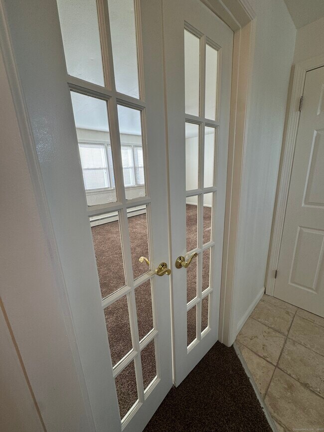 Foto del edificio - 37 Elizabeth Ann Dr