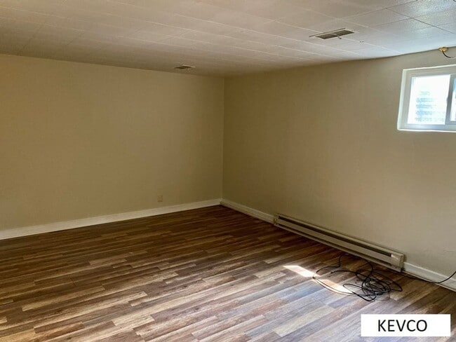 Foto del edificio - 1017 Castlerock Dr