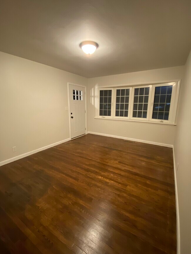 Foto del edificio - 1202 Epworth Cir