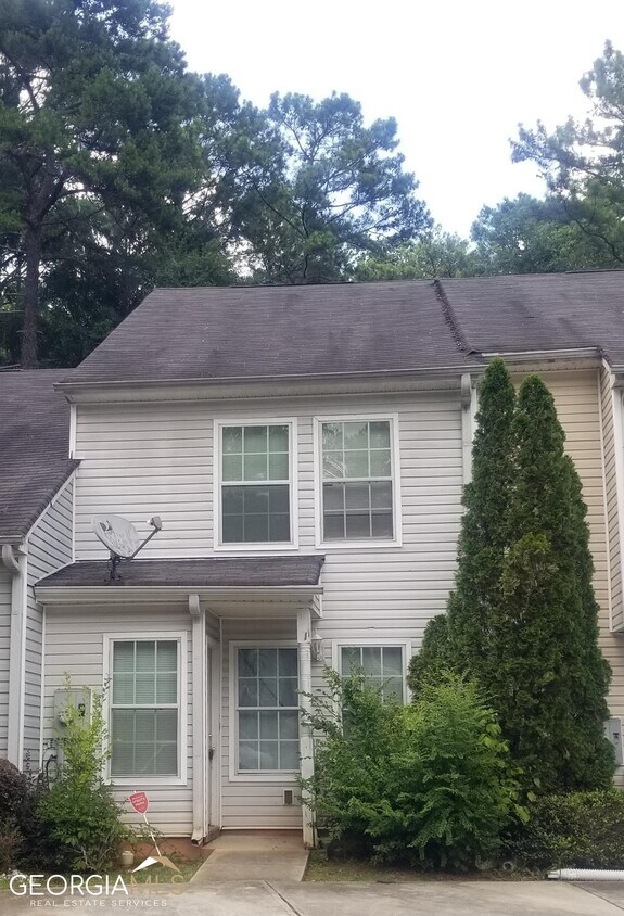 2590 Wellington Walk Pl, Lithonia, GA 30058 Townhome Rentals in