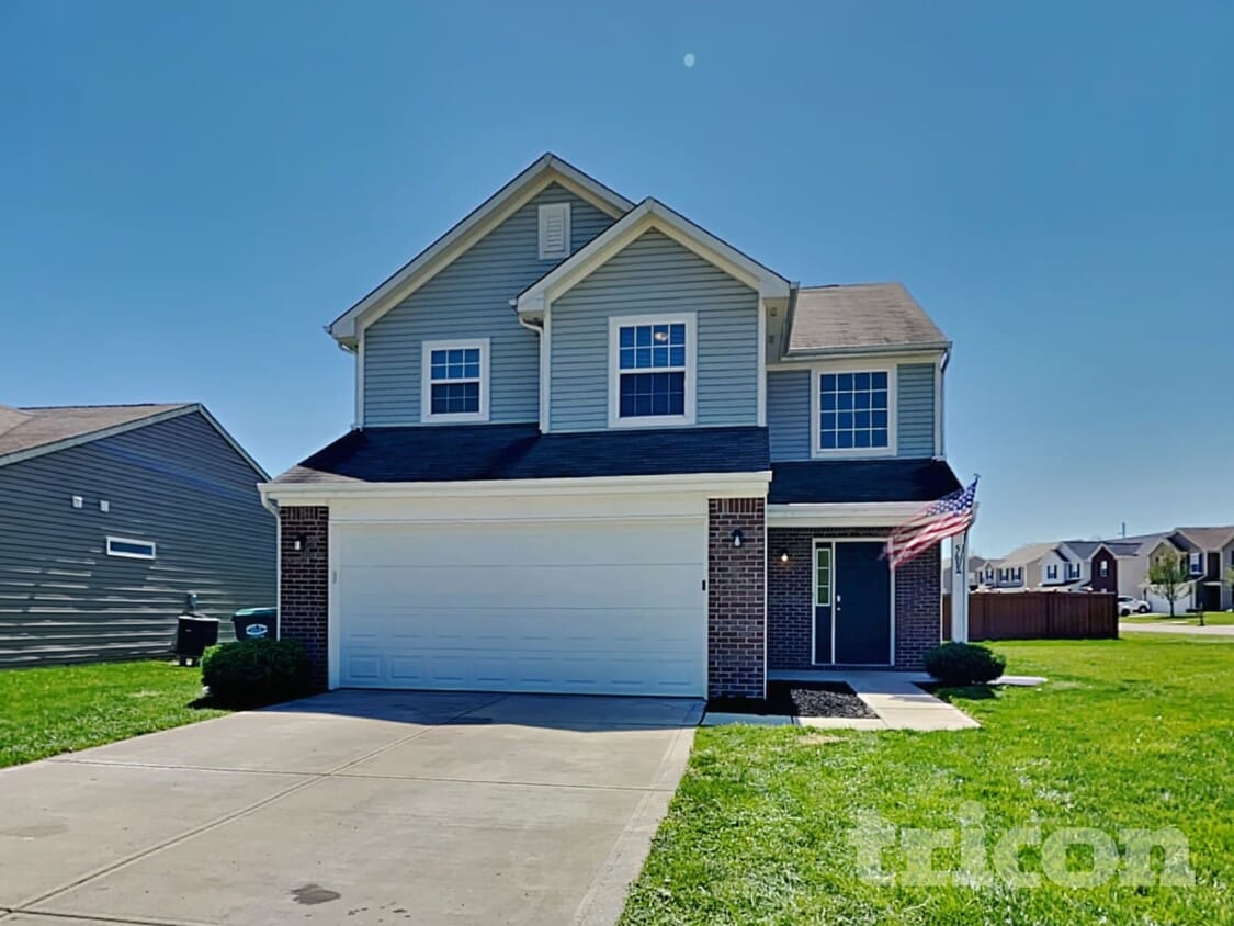 Primary Photo - 561 Grassy Bend Dr