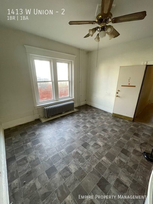 Building Photo - 1st floor: 1 Bedroom / 1 Bathroom in Allen...