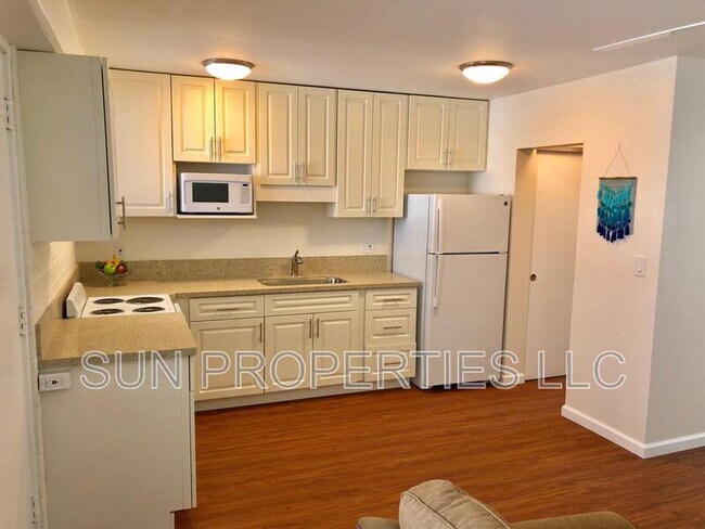 Building Photo - 410 Nahua St