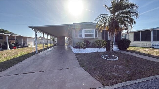 Foto del edificio - 3037 88th St Cir E