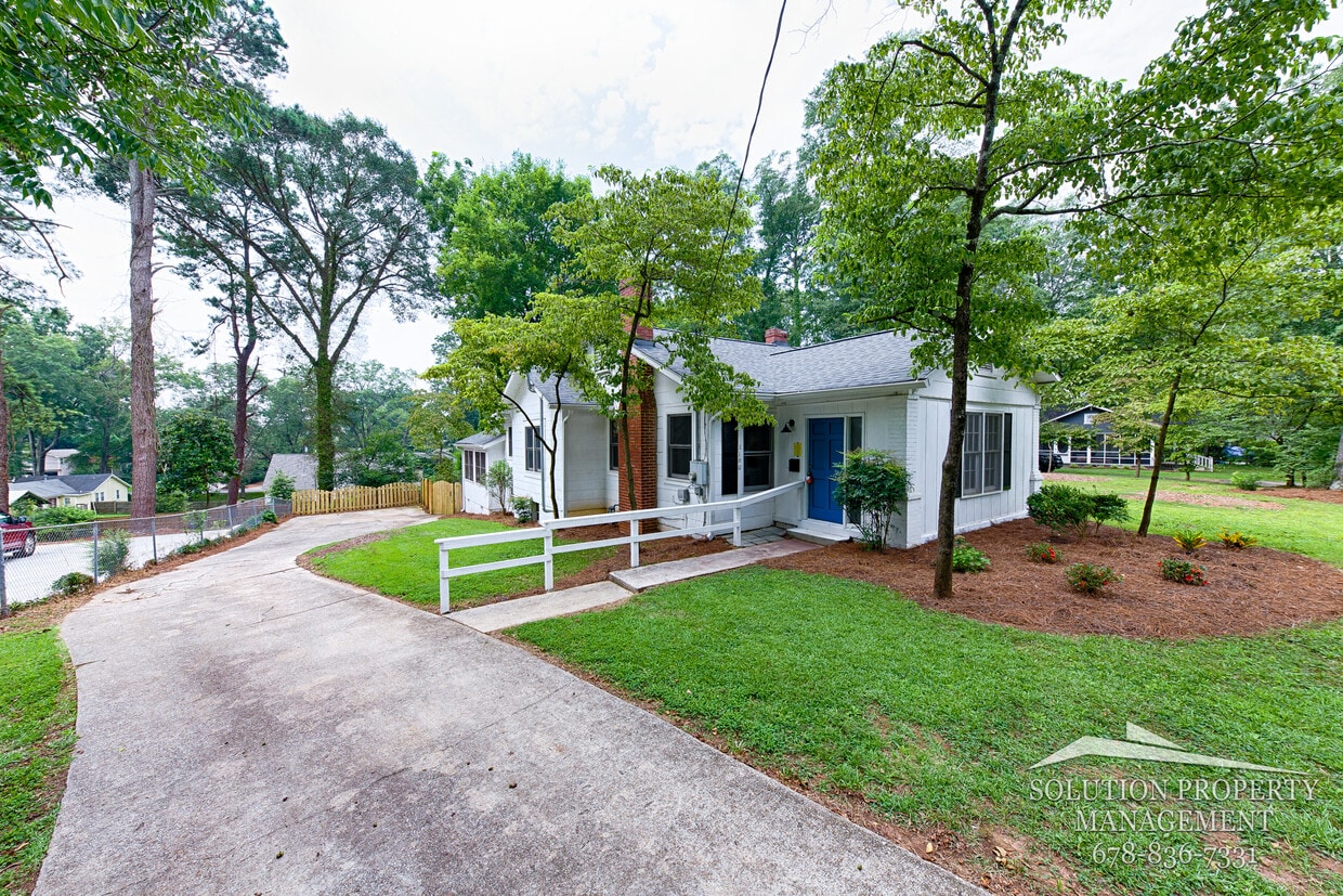 Photo - 1160 Church St (Smyrna, GA)