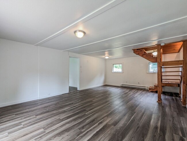 Building Photo - Charming 2 bed, 1 bath home with spacious ...