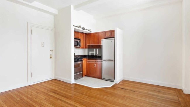 Building Photo - West 71st Street