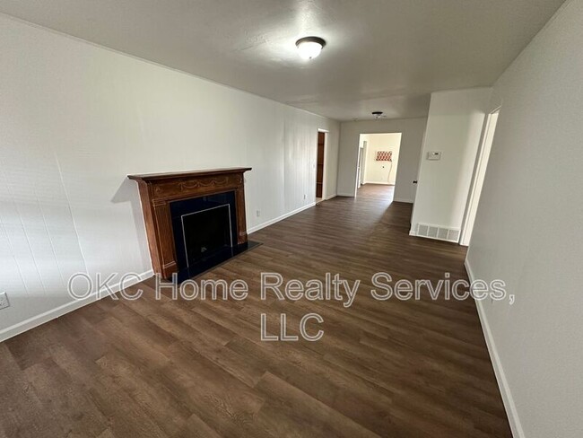 Foto del edificio - 2213 E Madison St
