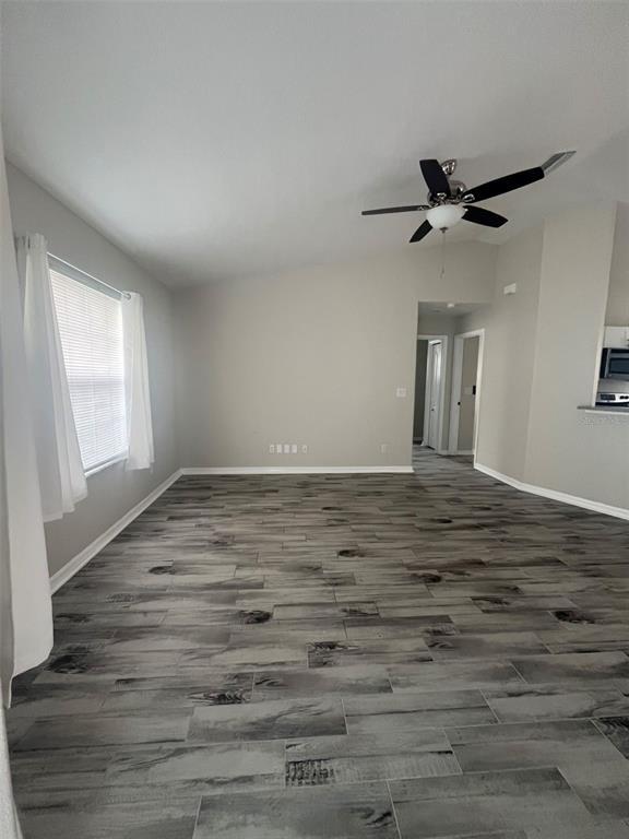 Foto del edificio - 19 Roxbury Ln